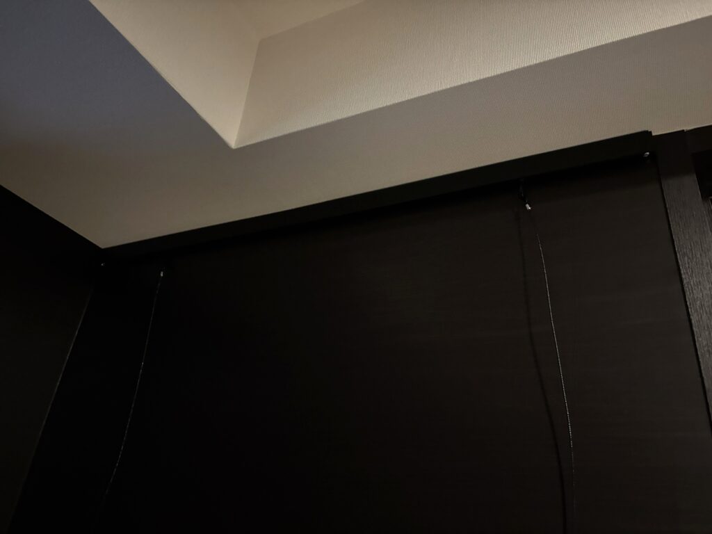 TOSOピクチャーレール ブラック（T-1）で額装を展示した施工例