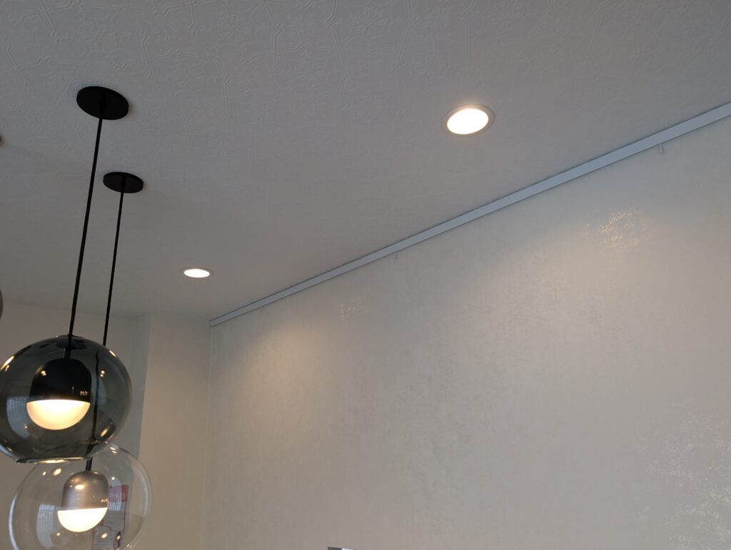 ピクチャーレールTOSO W-1ホワイト施工例 宇治市