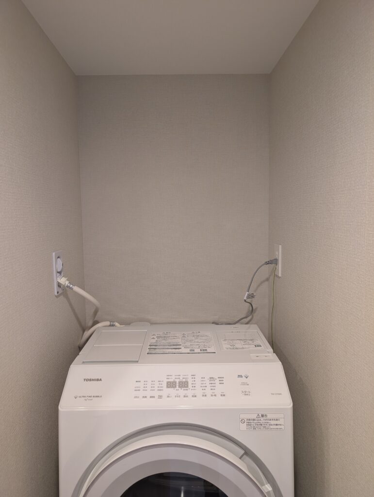 大阪府東大阪市 新築マンション 洗濯機上 吊戸棚設置前